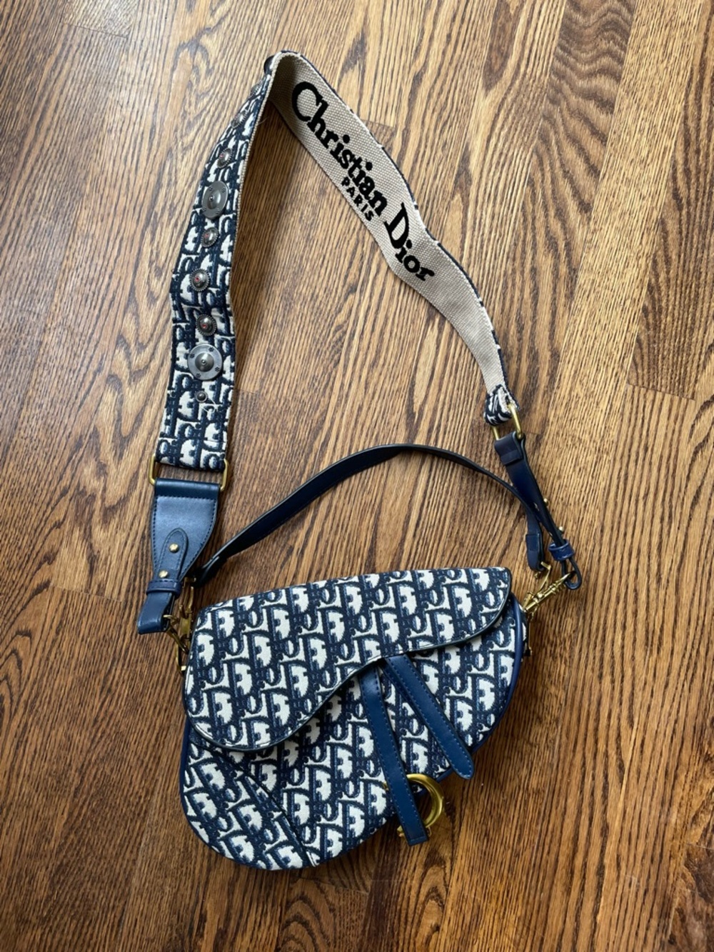 Saddle Bag with CD Logo Strap navy/cream